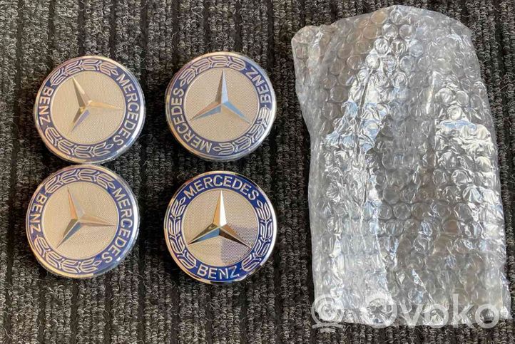 Mercedes-Benz B W246 W242 Radnabendeckel Felgendeckel original A1714000025