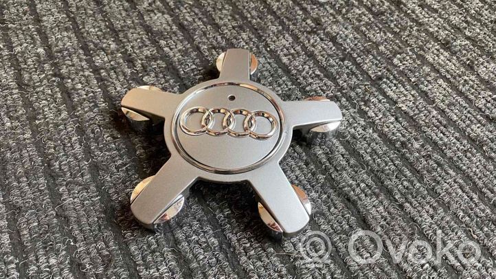 Audi A6 S6 C7 4G Borchia ruota originale 4F0601165N