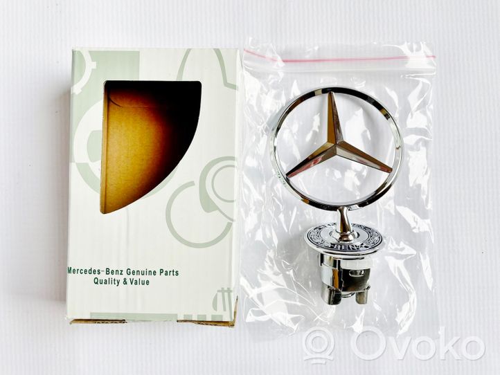 Mercedes-Benz EQC Gamintojo ženkliukas 