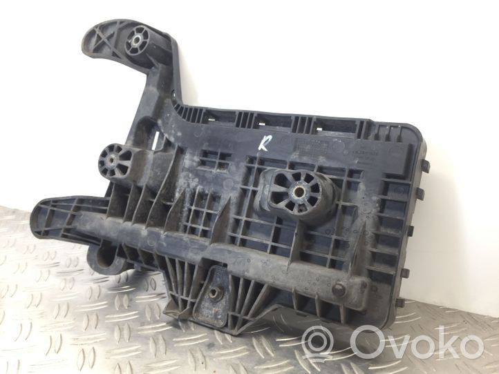 Volkswagen Golf V Vassoio batteria 1K0915333C