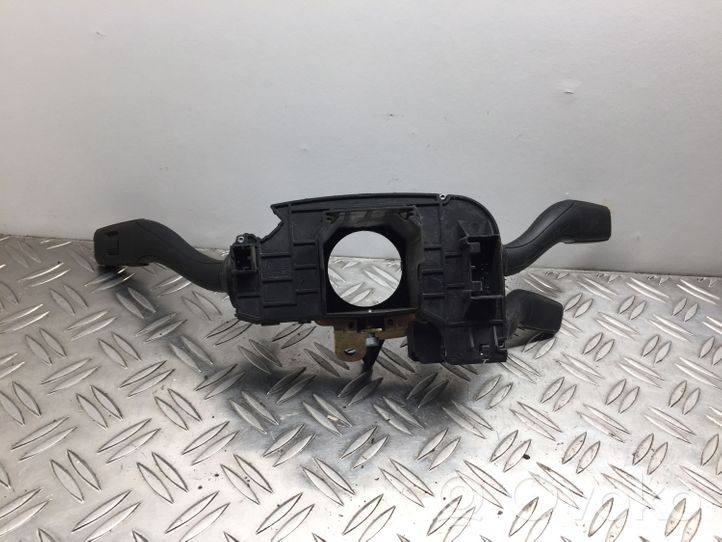 Audi A6 S6 C6 4F Leva/interruttore dell’indicatore di direzione e tergicristallo 4F0953549A