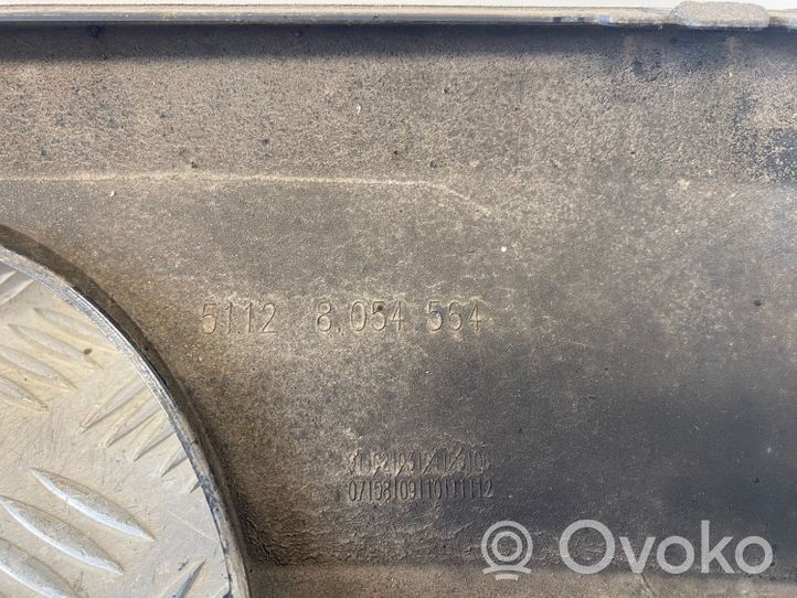 BMW 4 F32 F33 Moulure inférieure de pare-chocs arrière 8054564