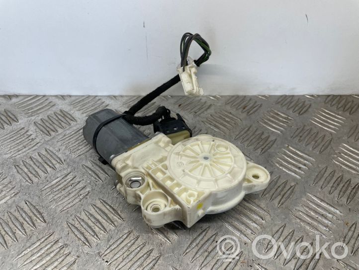 Mercedes-Benz E W211 Moteur de lève-vitre de porte avant A2118202942