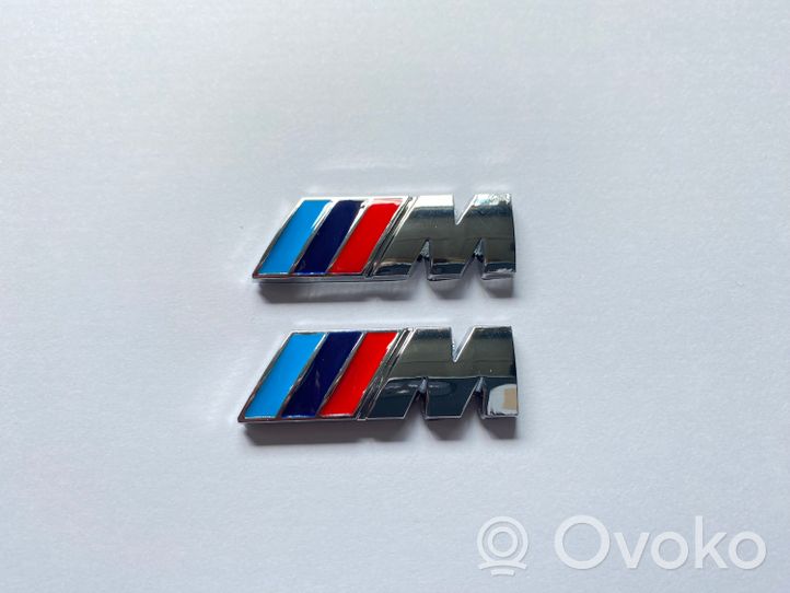 BMW X5 G05 Litery / Emblematy na błotnik przedni 