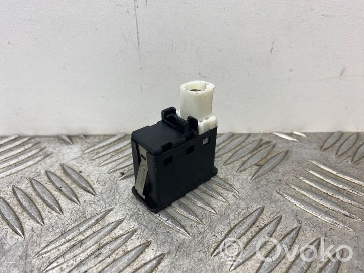 BMW 5 F10 F11 Câble adaptateur AUX 9237653