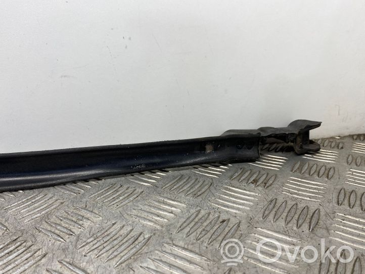 BMW 3 F30 F35 F31 Supporto/guarnizione in poliuretano espanso del parafango 7301070