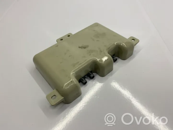 BMW 6 F12 F13 Antenas pastiprinātājs 6943023