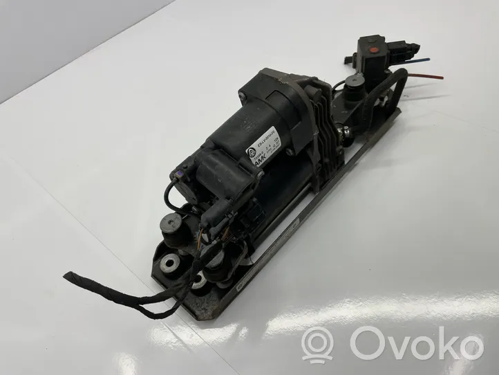 BMW 5 E60 E61 Compressore/pompa sospensioni pneumatiche 104305