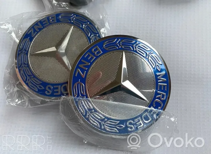 Mercedes-Benz C W205 Radnabendeckel Felgendeckel original A1714000025