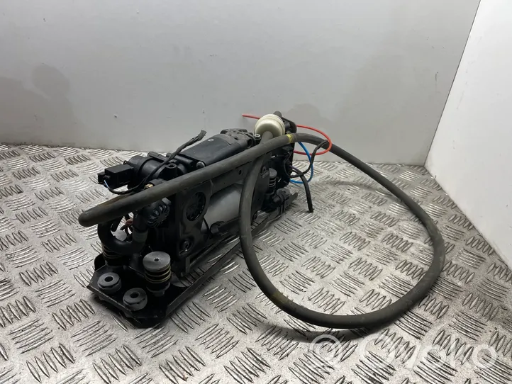 BMW 5 GT F07 Air suspension compressor/pump 6794465