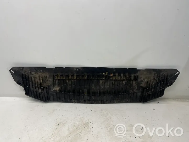 Audi A7 S7 4G Osłona pod zderzak przedni / Absorber 4G8807611E