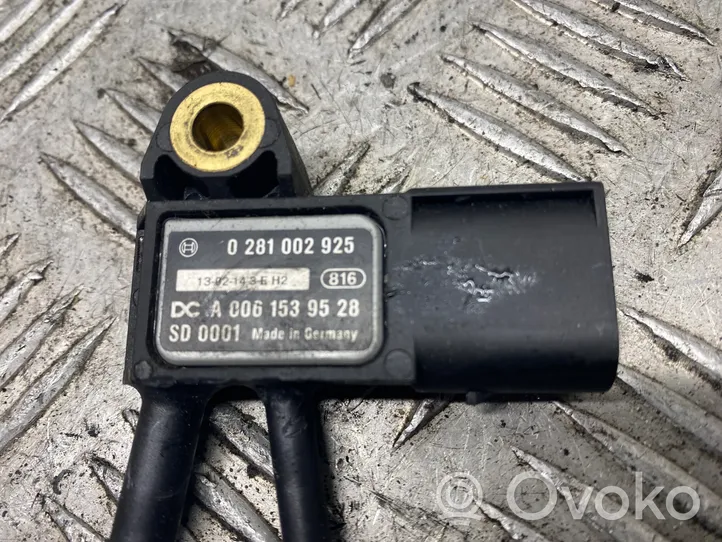 Mercedes-Benz E W212 Sensor de presión del escape 0281002925