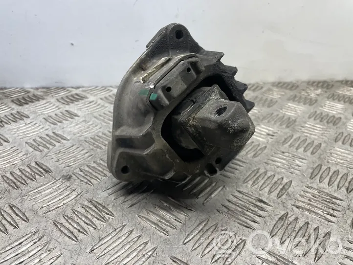 BMW 5 F10 F11 Supporto di montaggio del motore 6777382