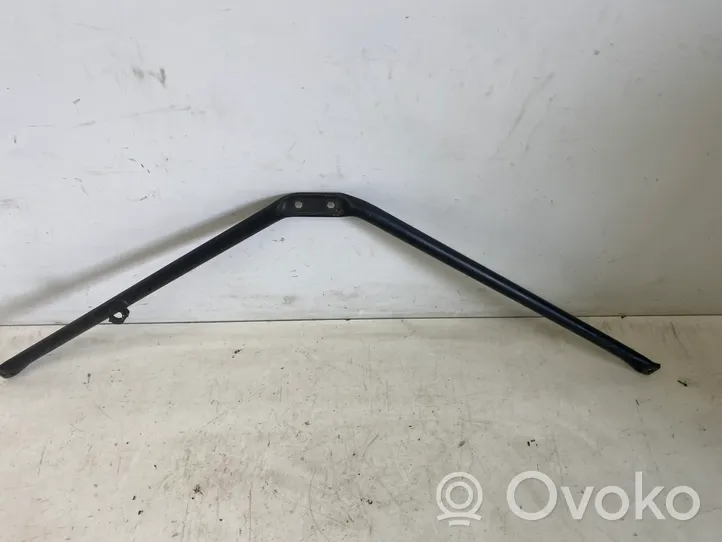 BMW 5 E60 E61 Kita variklio skyriaus detalė 7046555