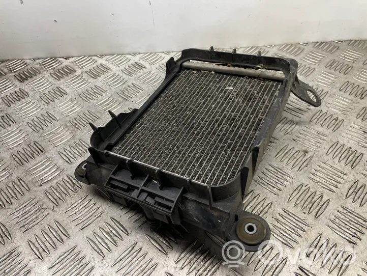 BMW 3 F30 F35 F31 Radiateur d'huile moteur 7600698