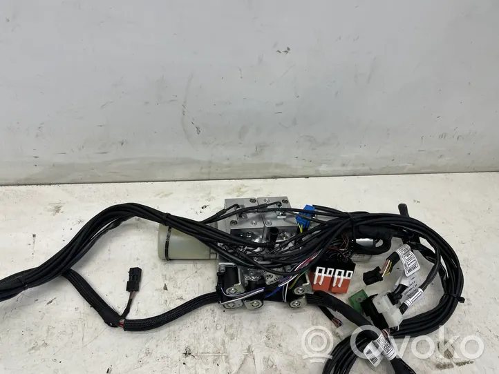 BMW 4 F32 F33 Cilindro del pistone principale del tetto cabrio 7344440