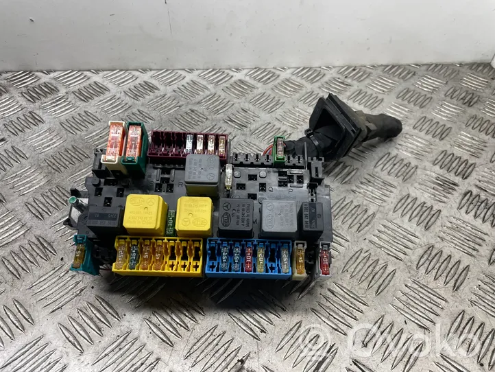 Mercedes-Benz A W176 Fuse module A2469060093