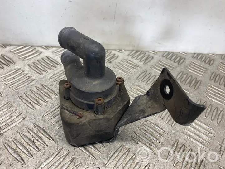BMW 5 F10 F11 Electric auxiliary coolant/water pump 9239313