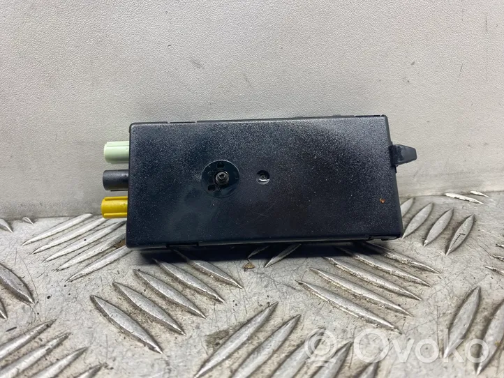 BMW 3 F30 F35 F31 Aerial antenna amplifier 9231179