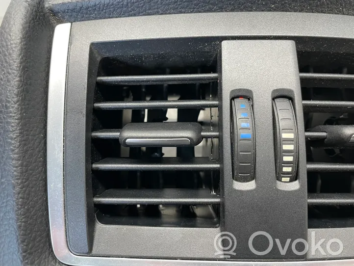 BMW 4 F36 Gran coupe Aizmugurējā gaisa - ventilācijas reste 9207330