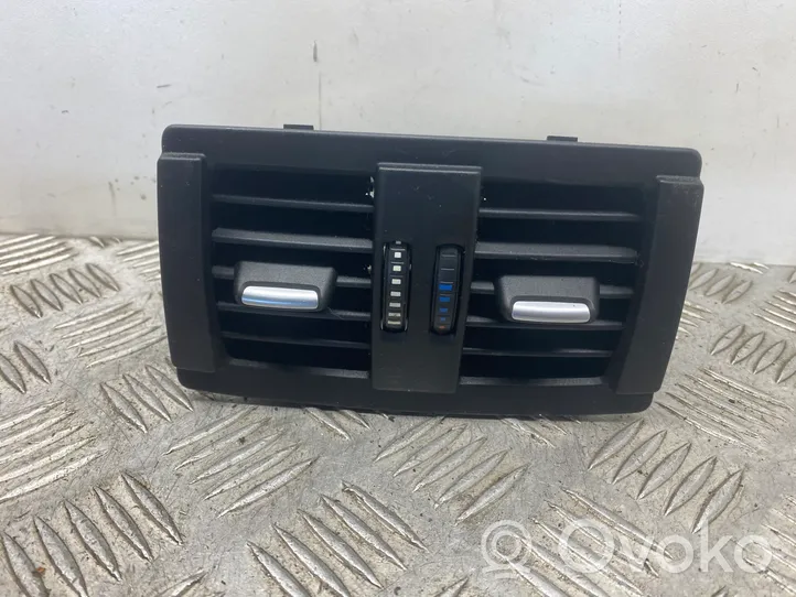 BMW 3 F30 F35 F31 Rear air vent grill 9207330