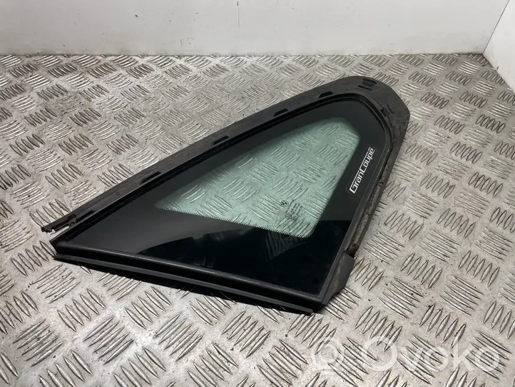 BMW 4 F36 Gran coupe Rear vent window glass 