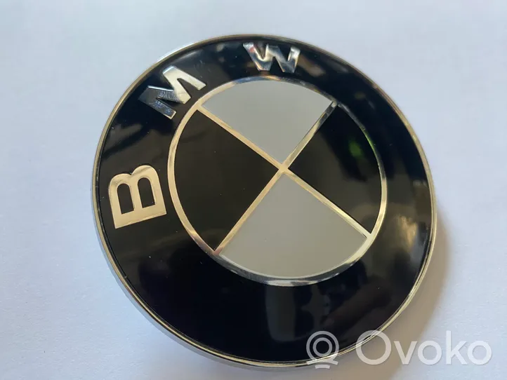 BMW 5 E60 E61 Emblemat / Znaczek tylny / Litery modelu 8132375