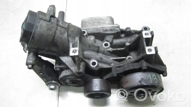 Honda CR-V Halterung Ölfilter / Ölkühler N22B4