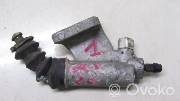 Honda CR-V Clutch slave cylinder 