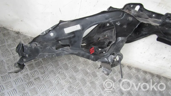 Volvo XC60 Staffa del pannello di supporto del radiatore parte superiore 