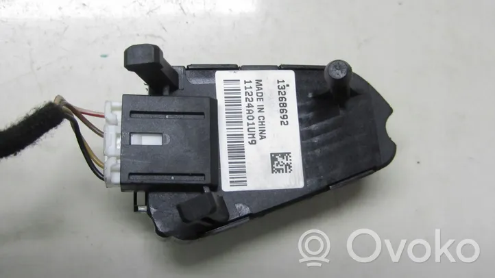 Opel Zafira C Steering wheel buttons/switches 13268692