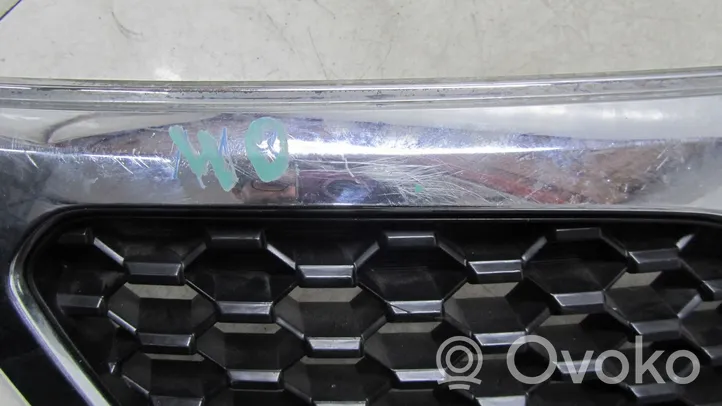 KIA Sorento Grille calandre supérieure de pare-chocs avant 