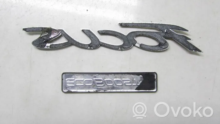 Ford Focus Logo, emblème de fabricant 