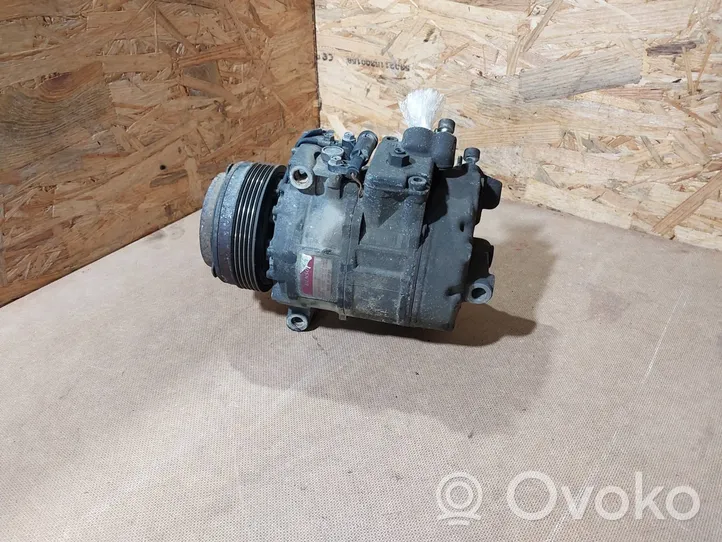 BMW 5 E39 Ilmastointilaitteen kompressorin pumppu (A/C) 8379924