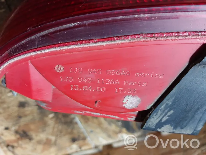 Volkswagen Bora Galinis žibintas kėbule 1J5945096AA