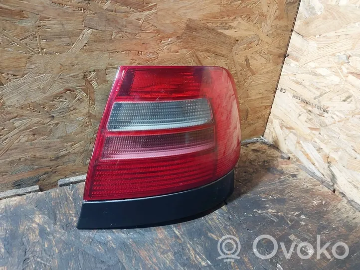 Audi A4 S4 B5 8D Galinis žibintas kėbule 8D0945096C