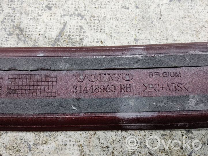 Volvo XC40 Listwa tylnego błotnika 31448960