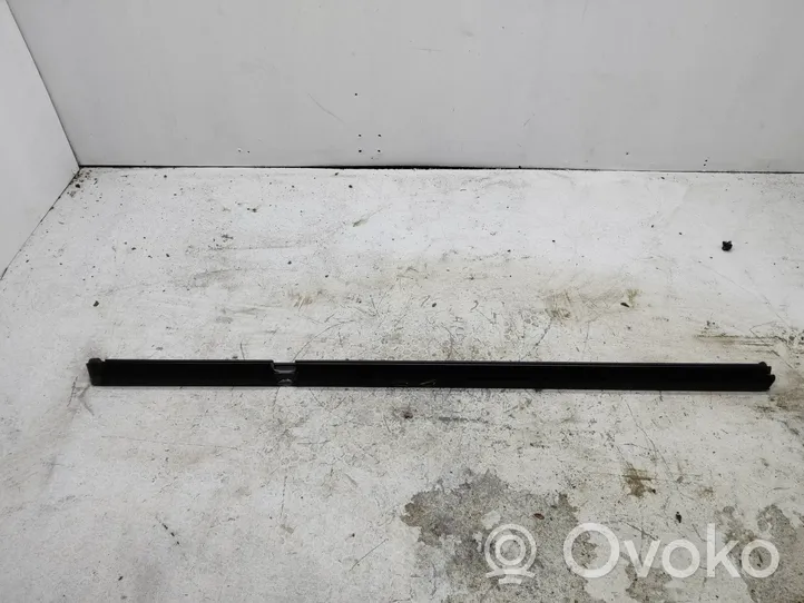 Volkswagen Golf Sportsvan Rubber seal rear door 5L0839480A