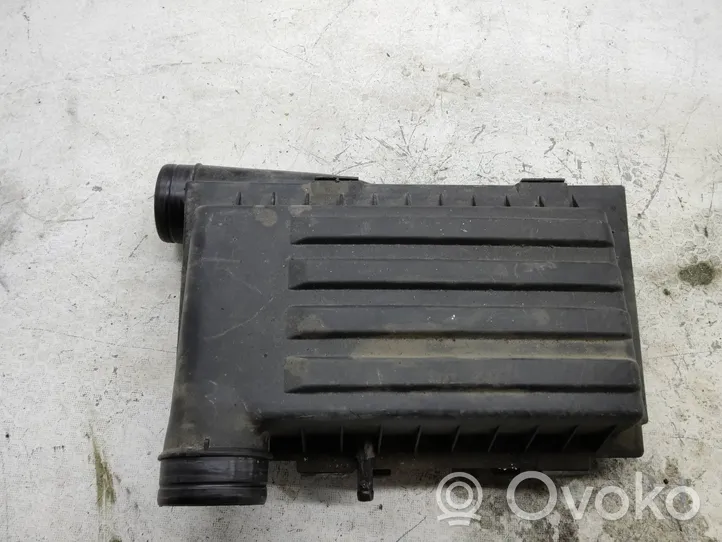 Volkswagen Golf Sportsvan Scatola del filtro dell’aria 04E129611G