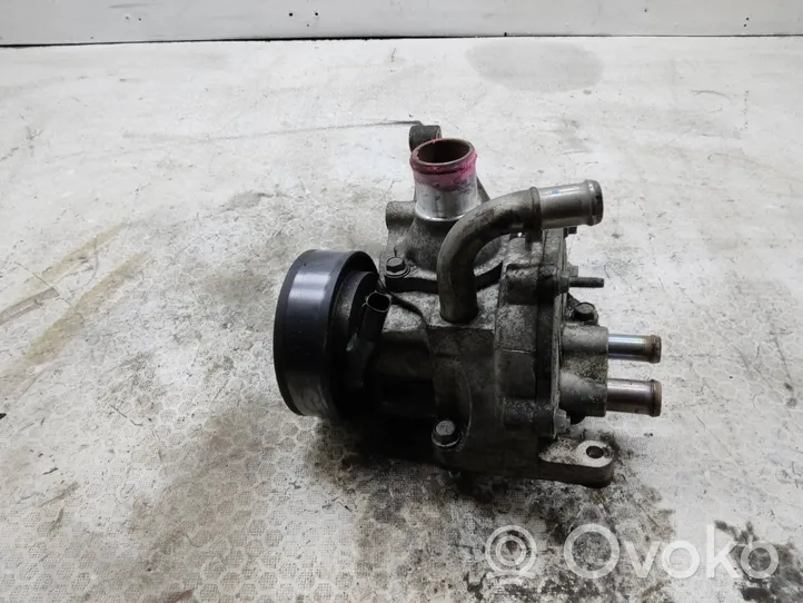 Chevrolet Captiva Water pump 25189645