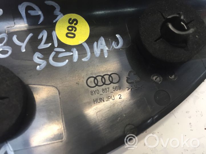 Audi A3 8Y Kita galinių durų apdailos detalė 8Y0857567