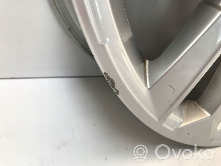 Audi A3 8Y Felgi aluminiowe R17 8Y0601025E