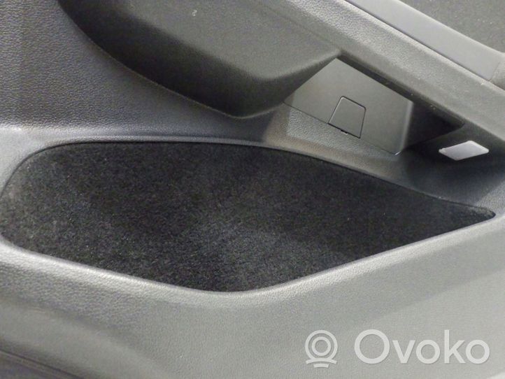 Volkswagen Golf VIII Rivestimento del pannello della portiera anteriore 5H0867062B