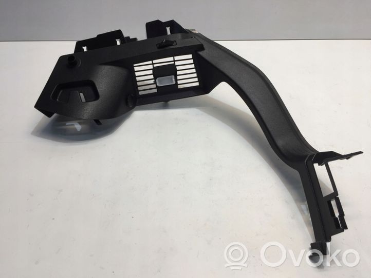 Volkswagen Golf VIII Altro elemento di rivestimento bagagliaio/baule 5H6867762D