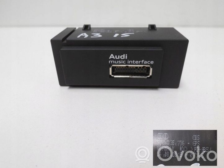 Audi A3 S3 8V Inne wyposażenie elektryczne 8V0035736