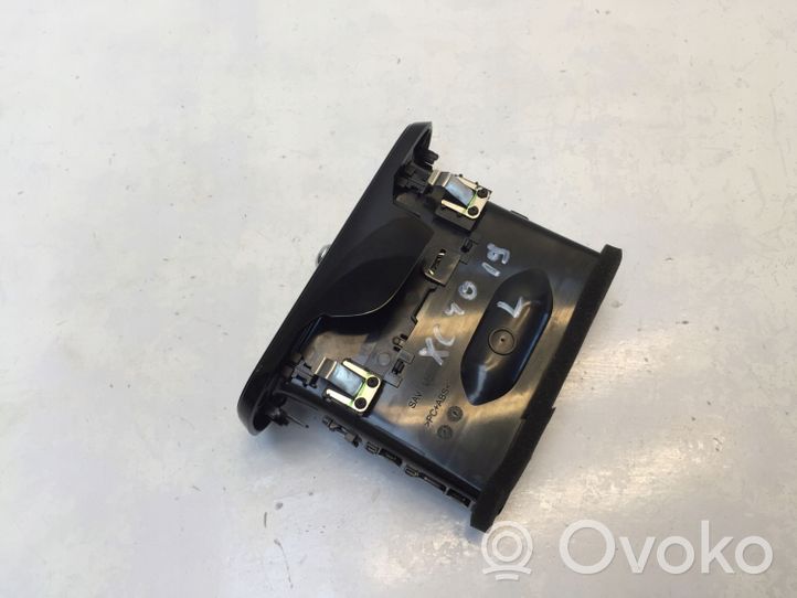 Volvo XC40 Copertura griglia di ventilazione laterale cruscotto 31442625