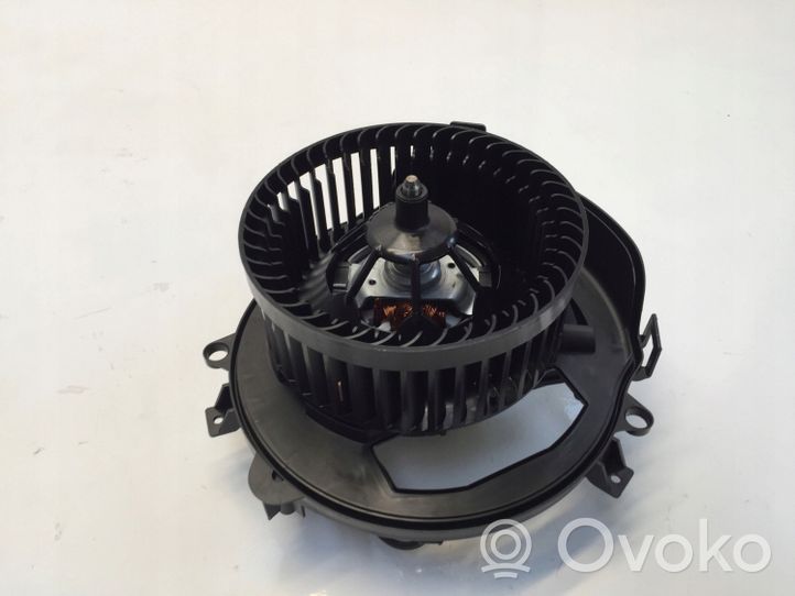 Audi Q2 - Ventola riscaldamento/ventilatore abitacolo 5WC819015A