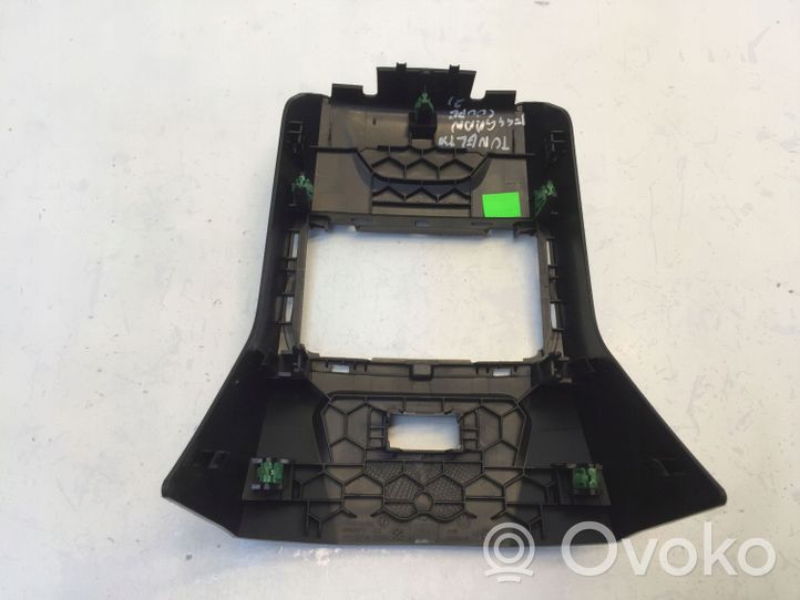 BMW 2 F44 Altri elementi della console centrale (tunnel) 6823440