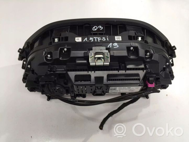 Audi Q3 F3 Nopeusmittari (mittaristo) 83A920700