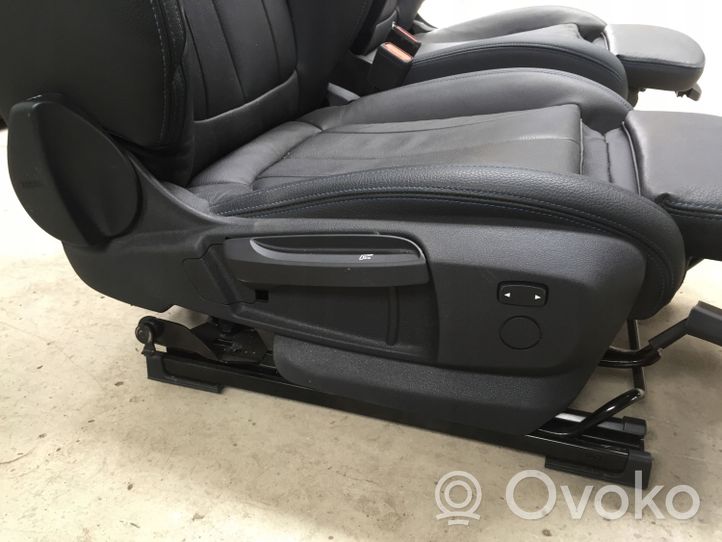 BMW 2 F44 Salono komplektas 